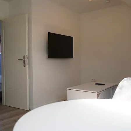 Yildirim Touristik 4 Apartment *